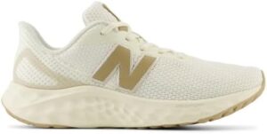 New Balance Women's Fresh Foam Arishi V4 Running Shoe - Image 3